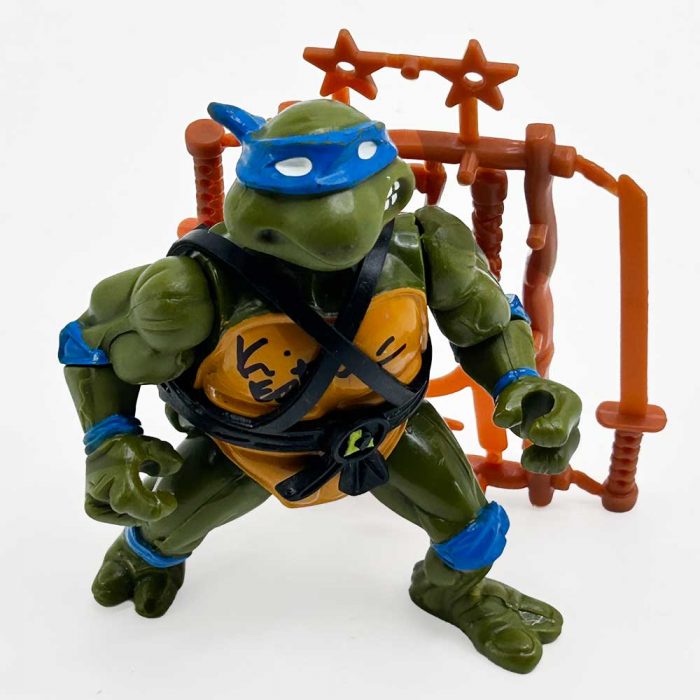 Leonardo – 1988 with weapons rack!