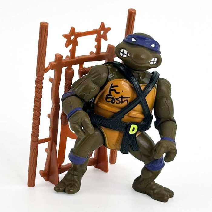 Donatello – 1988 with weapons rack!