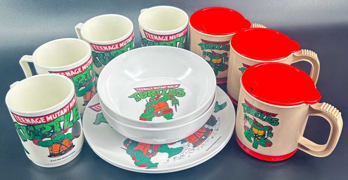 1989 Classic TMNT Mugs, Bowls, Plates and Travel Mugs Set of 11 pieces